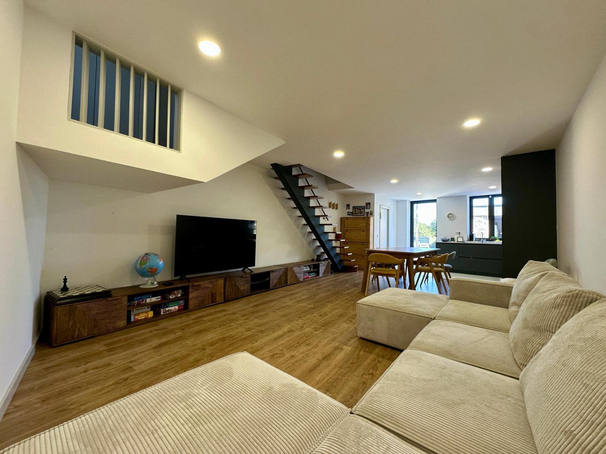 Modern House With Patio And Bbq Casa vacanze Oporto